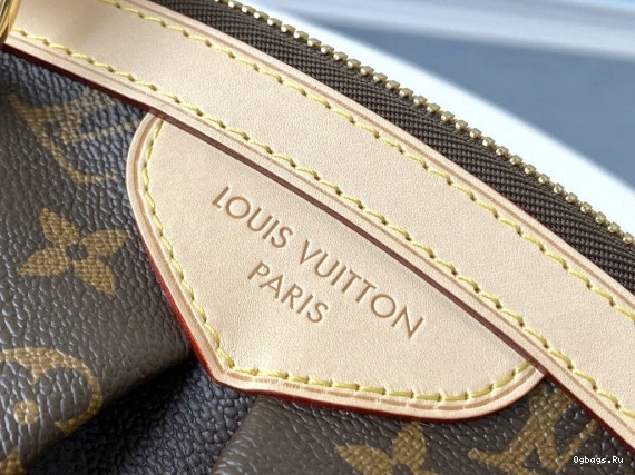 LOUIS VUITTON TIVOLI 0201